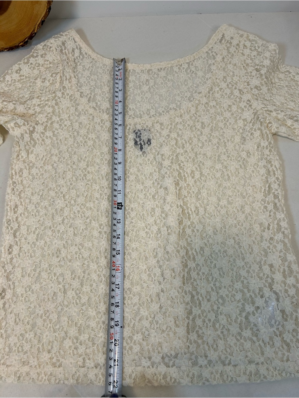 GAP Cream Floral Lace Scoop Neck Short Sleeve Top Low cut Back Women’s Large - Picture 4 of 7